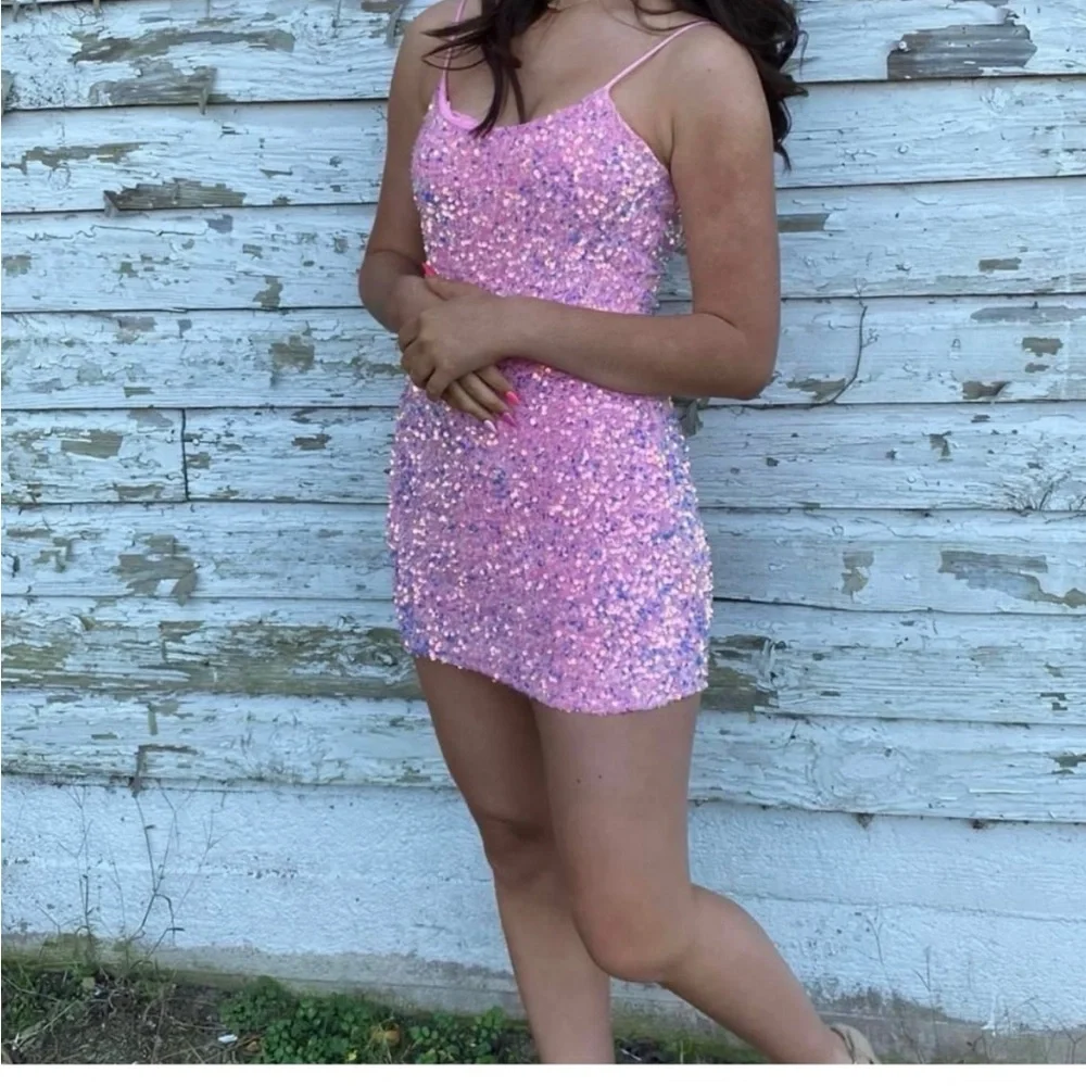 NWOT Lucy in the Sky bodycon sequin mini dress with adjustable straps in Medium - Picture 1 of 8